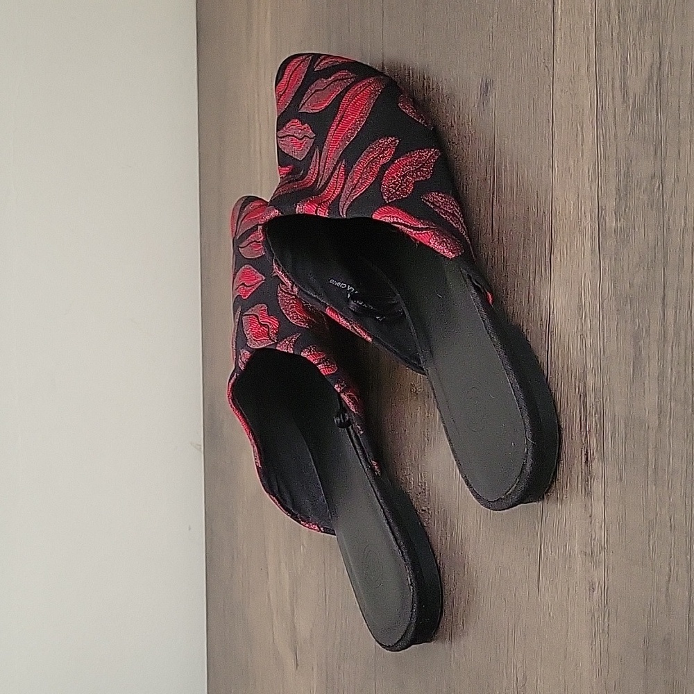Urban Outfitters UO Lips Pointed Toe Fabric Mules / Slip On Flats - Picture 11 of 16